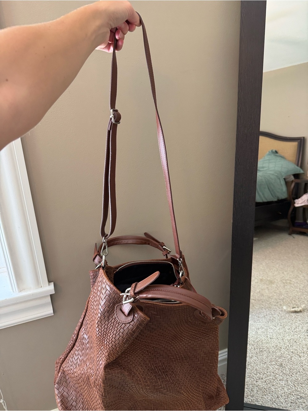 Tulipani Italy NWOT Woven Leather Shoulder Bag in Brown - Picture 4 of 5